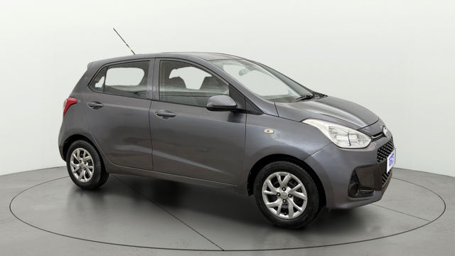 Hyundai Grand i10 1.2 कप्पा मैग्ना बीएस4 Second-hand 2017 Hyundai Grand i10 1.2 कप्पा मैग्ना बीएस4 for sale in New Delhi