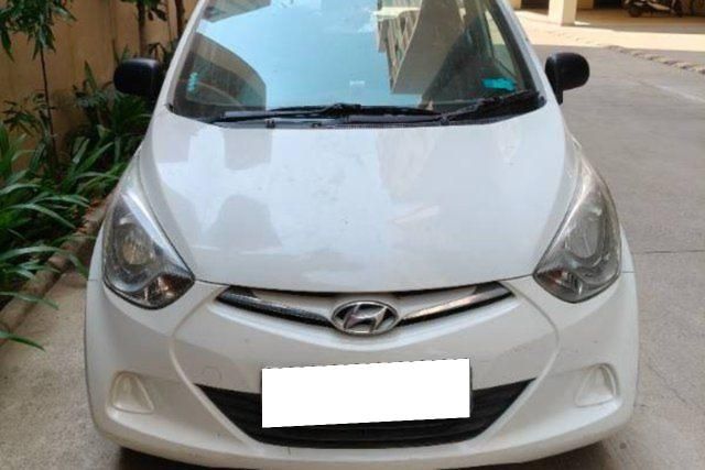 Hyundai EON मैग्ना ऑप्शनल Second-hand 2012 Hyundai EON मैग्ना ऑप्शनल for sale in Ahmedabad