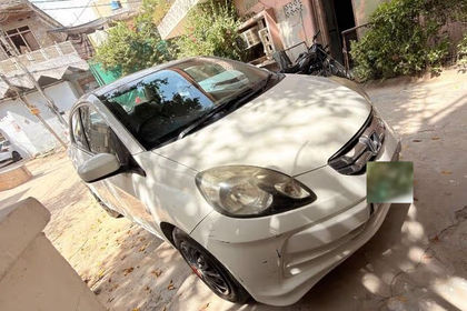 2014 Honda Amaze S i-Dtech