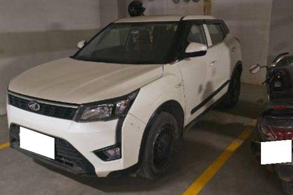 2020 Mahindra XUV300 W4 डीजल बीएस6