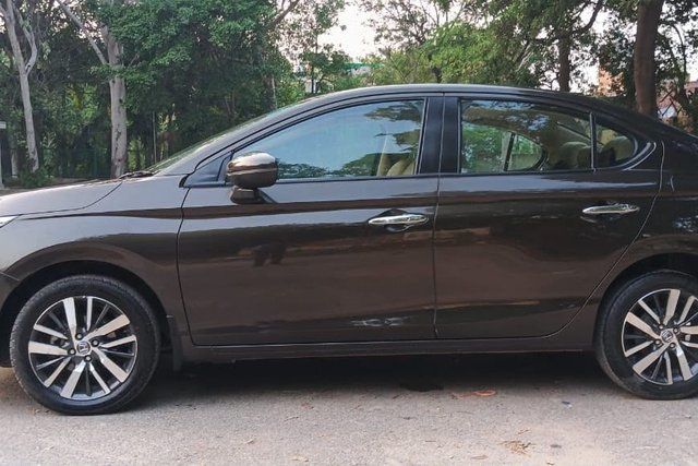 Honda City ZX CVT Second-hand 2023 Honda City ZX CVT for sale in New Delhi