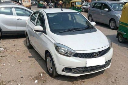 2016 Tata Tiago 1.2 Revotron एक्सटी