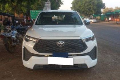 2025 Toyota Innova Hycross GX 8STR