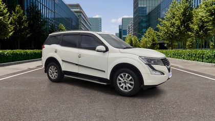 2015 Mahindra XUV500 W10 2WD