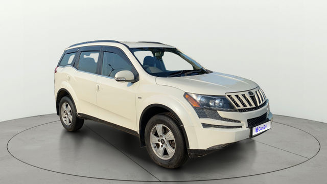 Second-hand 2013 Mahindra XUV500 W8 2WD for sale in Vadodara