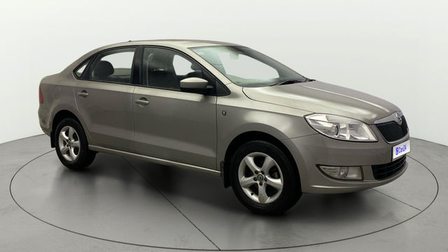 Skoda Rapid 1.6 MPI Elegance Second-hand 2013 Skoda Rapid 1.6 MPI Elegance for sale in Kochi