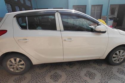 2013 Hyundai i20 स्पोर्टज़ 1.4 CRDi