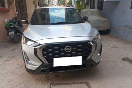2025 Nissan Magnite Visia
