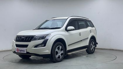 2017 Mahindra XUV500 W5