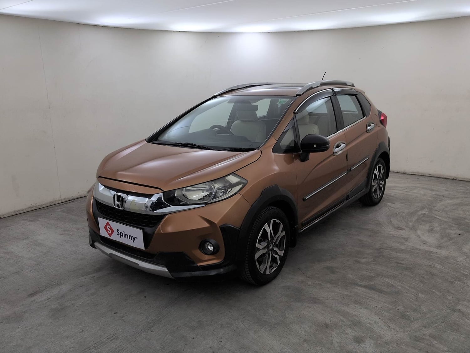 2017 Honda WRV 1199 cc कार कोयंबटूर में ₹5.68 लाख में - CarDekho