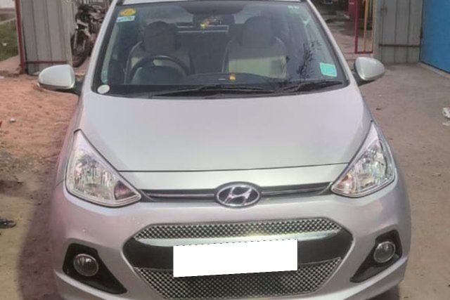 Hyundai Grand i10 CRDi Asta Second-hand 2015 Hyundai Grand i10 CRDi Asta for sale in Visakhapatnam