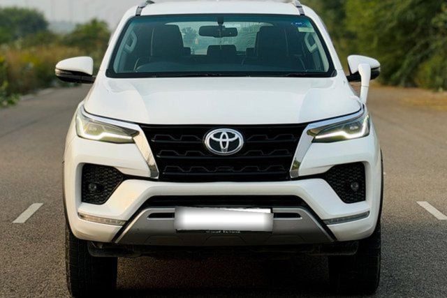 Toyota Fortuner 2.8 4डब्ल्यूडी MT बीएस4 Second-hand 2018 Toyota Fortuner 2.8 4डब्ल्यूडी MT बीएस4 for sale in Mohali