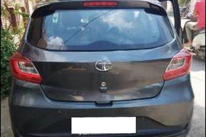 2022 Tata Tiago XTA AMT बीएस6