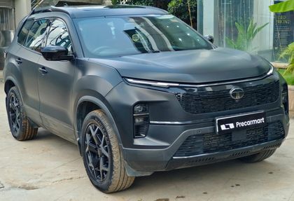 2025 Tata Safari अकंप्लिश्ड X प्लस Stealth AT