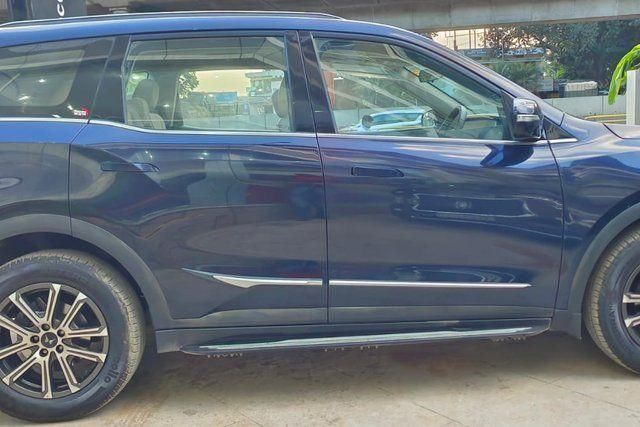 Second-hand 2024 Mahindra XUV700 AX7L 7Str Diesel AT for sale in Bangalore