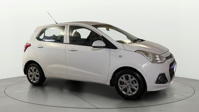 Hyundai Grand i10 Magna Second-hand 2015 Hyundai Grand i10 Magna for sale in New Delhi