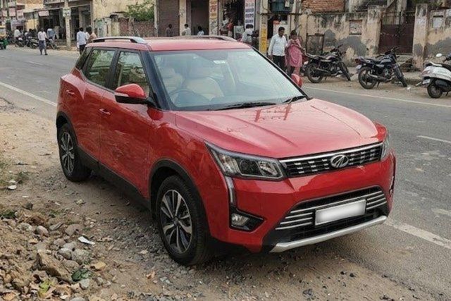 Mahindra XUV300 W8 बीएस6 Second-hand 2022 Mahindra XUV300 W8 बीएस6 for sale in Kanpur
