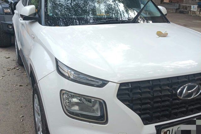 Hyundai Venue एस रेनफोर्स्ड Second-hand 2020 Hyundai Venue एस रेनफोर्स्ड for sale in New Delhi