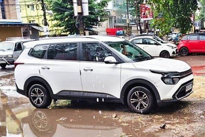 2022 Kia Carens प्रेस्टीज बीएस6