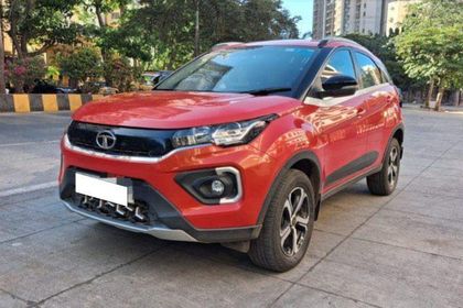 2022 Tata Nexon XZA प्लस DualTone Roof AMT एस रेनफोर्स्ड