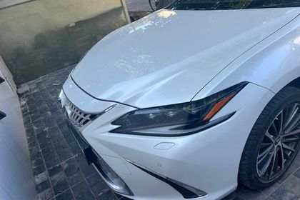 2026 Lexus ES 350h 300h Luxury
