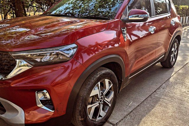 Second-hand 2022 Kia Sonet एचटीएक्स डीजल बीएस6 for sale in Mumbai