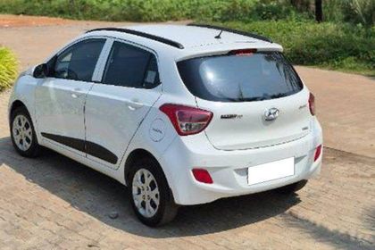 2015 Hyundai Grand i10 स्पोर्टज़