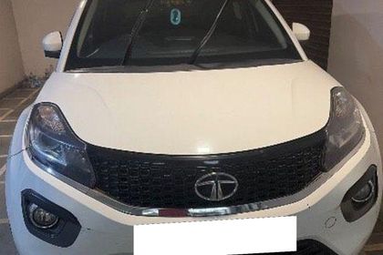 2018 Tata Nexon 1.2 Revotron XZ प्लस