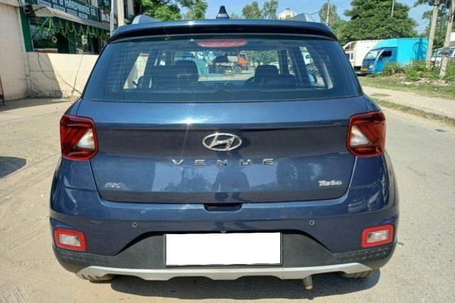 Second-hand 2019 Hyundai Venue एसएक्स टर्बो बीएस4 for sale in Panchkula