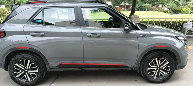 Hyundai Venue N Line N8 turbo DCT Second-hand 2024 Hyundai Venue N Line N8 turbo DCT for sale in Kanpur
