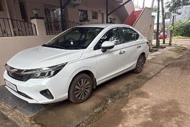 Honda City V 2 Airbag Second-hand 2023 Honda City V 2 Airbag for sale in Hubli