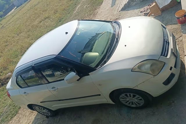 Maruti Suzuki Swift Dzire एलएक्सआई Second-hand 2008 Maruti Suzuki Swift Dzire एलएक्सआई for sale in Lucknow