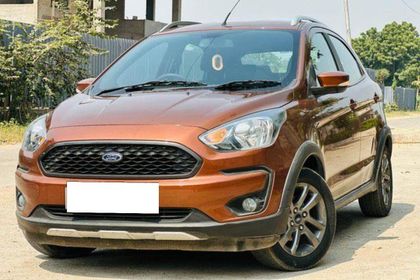 2018 Ford Freestyle Titanium Petrol BSIV