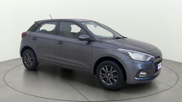 Hyundai i20 स्पोर्टज़ प्लस बीएस4 Second-hand 2019 Hyundai i20 स्पोर्टज़ प्लस बीएस4 for sale in Ahmedabad