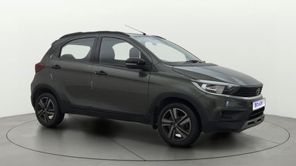 2023 Tata Tiago NRG XZA AMT बीएस6