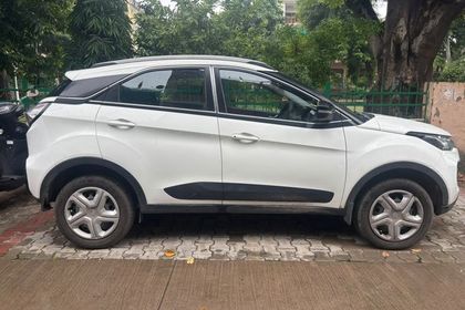 2022 Tata Nexon XZ बीएस6