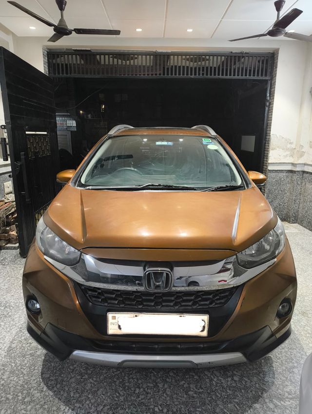 Second-hand 2019 Honda WR-V i-VTEC वीएक्स for sale in Sahibabad