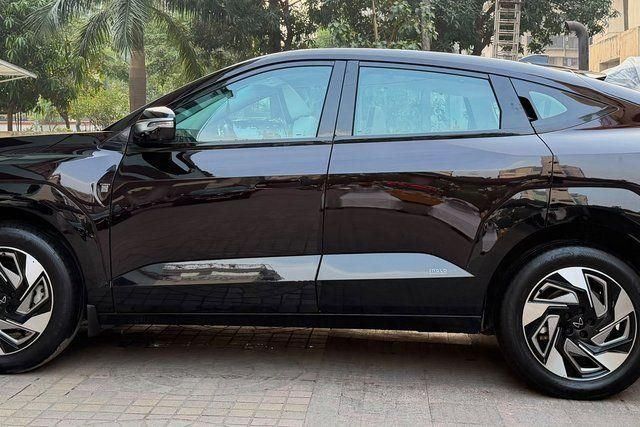Mahindra XEV 9e Pack Three 11.2kw Charger Second-hand 2025 Mahindra XEV 9e Pack Three 11.2kw Charger for sale in Mumbai
