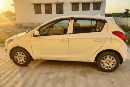 2014 Hyundai i20 मैग्ना 1.4 CRDi
