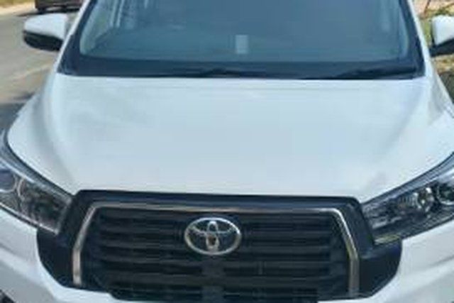 Toyota Innova Crysta 2.4 VX 7Str Platinum White Pearl Second-hand 2024 Toyota Innova Crysta 2.4 VX 7Str Platinum White Pearl for sale in Etah