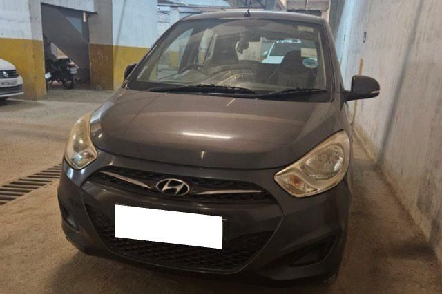 Hyundai i10 Magna Second-hand 2013 Hyundai i10 Magna for sale in Ghaziabad