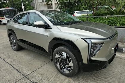 2025 Mahindra XEV 9e पैक थ्री 11.2किलोवाट चार्जर