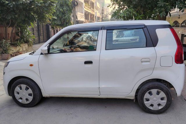 Second-hand 2019 Maruti Suzuki Wagon R वीएक्सआई एएमटी for sale in Faridabad