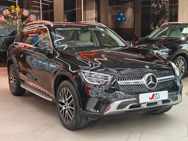 Mercedes-Benz GLC 200 Second-hand 2022 Mercedes-Benz GLC 200 for sale in Ahmedabad