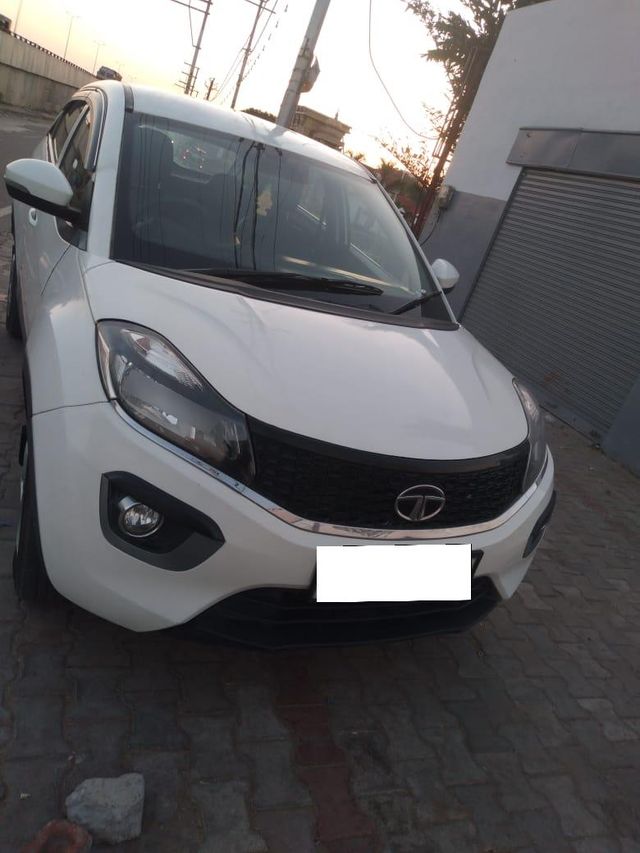 Tata Nexon 1.2 Revotron एक्सएम Second-hand 2018 Tata Nexon 1.2 Revotron एक्सएम for sale in Meerut