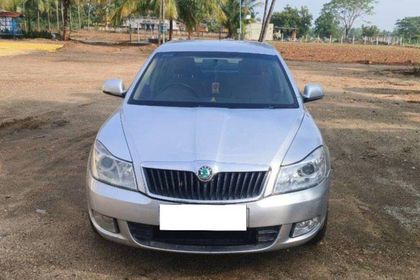 2011 Skoda Laura Ambiente 2.0 TDI CR MT