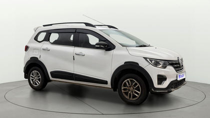 2022 Renault Triber RXT बीएस6