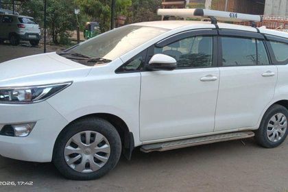 2018 Toyota Innova Crysta 2.4 जी MT 8S बीएस4