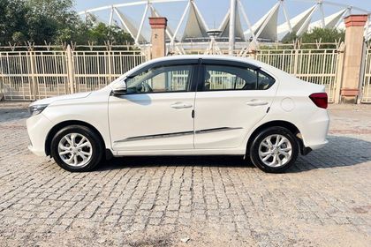 2018 Honda Amaze V CVT Petrol BSIV