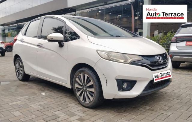 Second-hand 2018 Honda Jazz वीएक्स सीवीटी for sale in Chennai